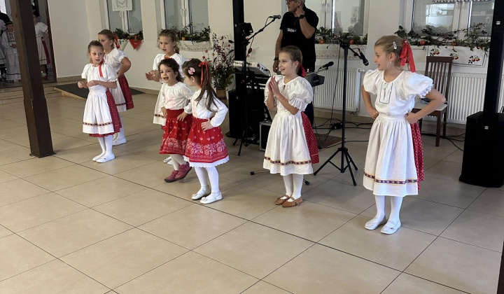 6. fotografia fotogalérie Aktuality / Október mesiac úcty k starším - foto