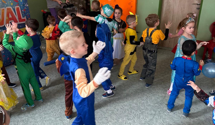 8. fotografia fotogalérie Aktuality / Karneval v materskej škole - foto