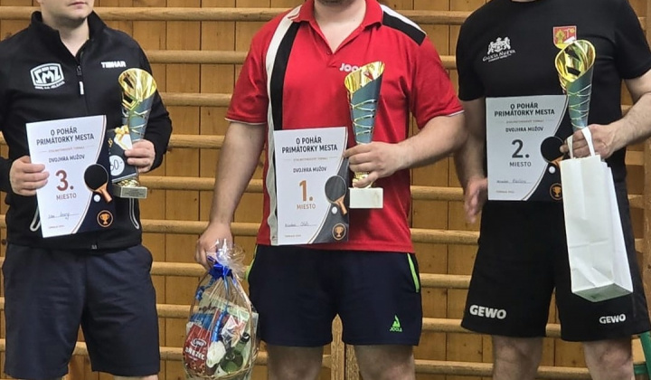 3. fotografia fotogalérie Stolný tenis / Turnaj mužov o Pohár primátora mesta Tornaľa - foto