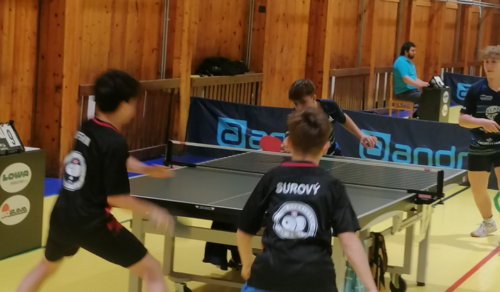4. fotografia fotogalérie Stolný tenis / Majstrovstvá Slovenska družstiev v kategórii U15 - foto