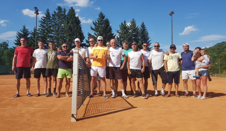 3. fotografia fotogalérie Tenis / 11. ročník tenisového turnaja o Pohár starostu obce Kalinovo. - foto