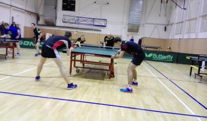 1. fotografia fotogalérie Stolný tenis / Vianočný turnaj v stolnom tenise 'O Pohár starostu obce Kalinovo' - 3. ročník - foto