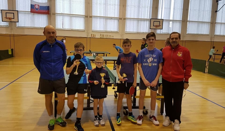 5. fotografia fotogalérie Stolný tenis /  4. ročník turnaja „O Pohár starostu obce Kalinovo“. - foto