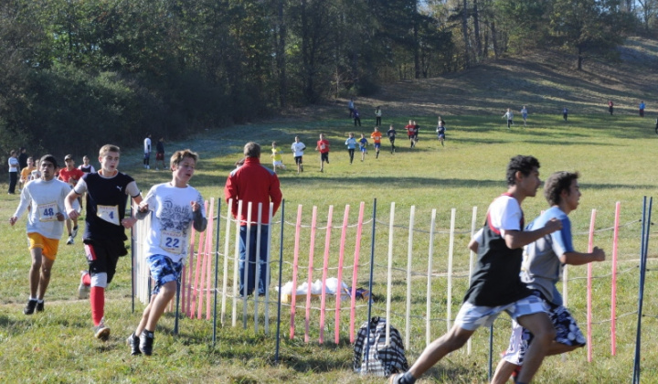 8. fotografia fotogalérie Cezpoľný beh / Majstrovstvá kraja 2011 - foto