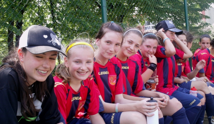 3. fotografia fotogalérie Futbal ŠŠ / Majstrovstvá regiónu 2012 - žiačky - foto