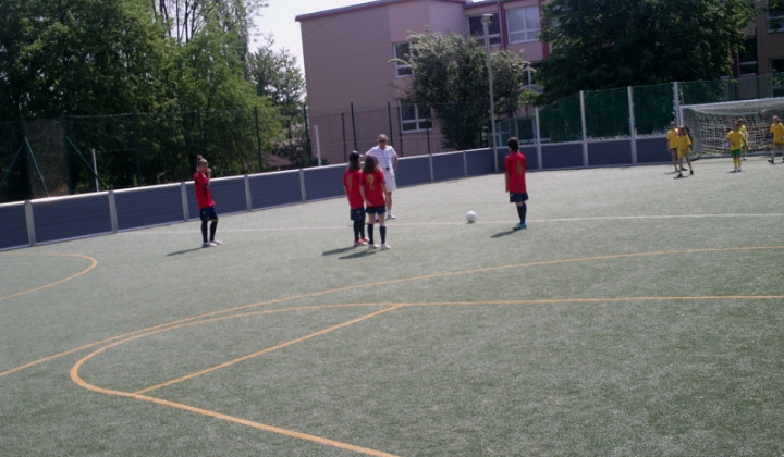 4. fotografia fotogalérie Futbal ŠŠ / Majstrovstvá regiónu 2012 - žiačky - foto