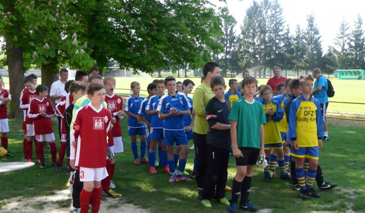 3. fotografia fotogalérie Futbal ŠŠ / Futbalový výber máj 2015 - foto