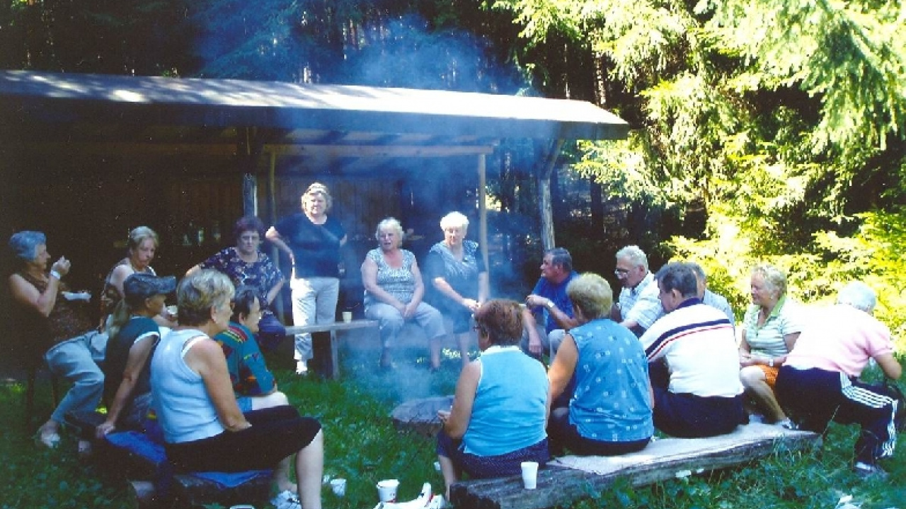 Fotografia fotogalérie Posedenie dôchodcov v prírode