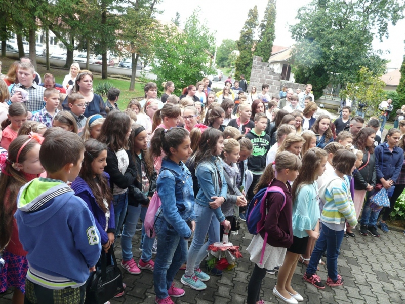 Zahájenie školského roka 2017/2018 - ZŠ Kalinovo