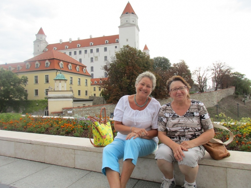 Slovensko naše krásne si.