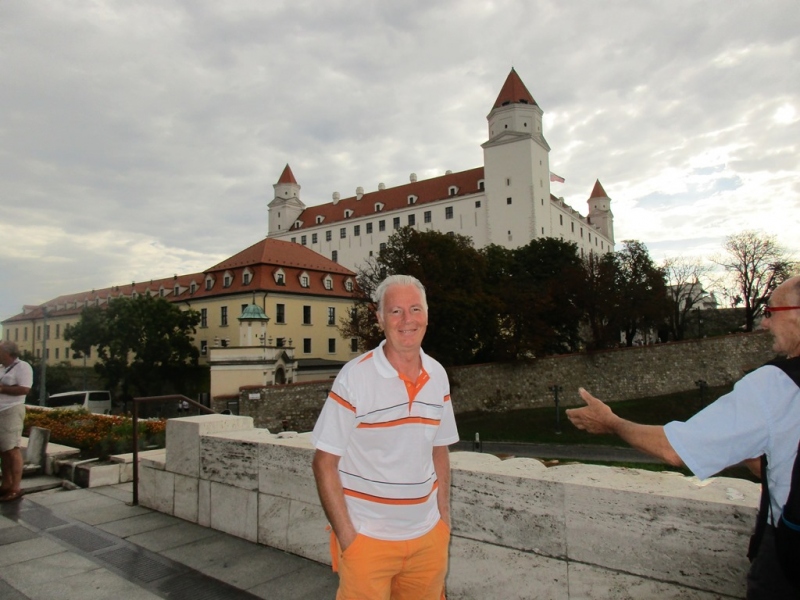 Slovensko naše krásne si.