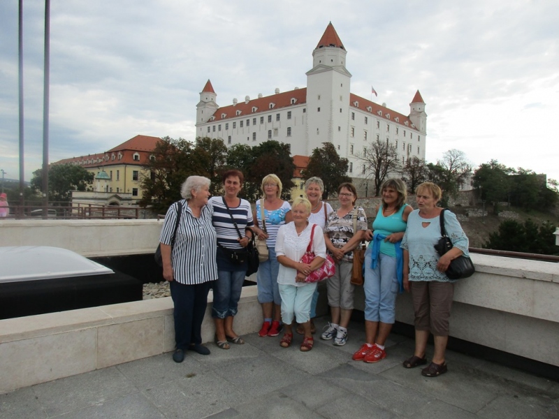 Slovensko naše krásne si.