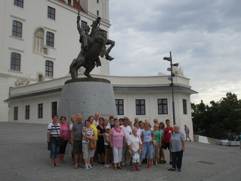 Slovensko naše krásne si.