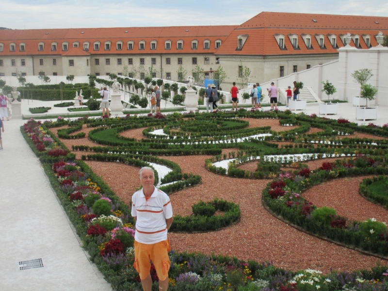 Slovensko naše krásne si.