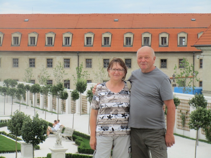 Slovensko naše krásne si.