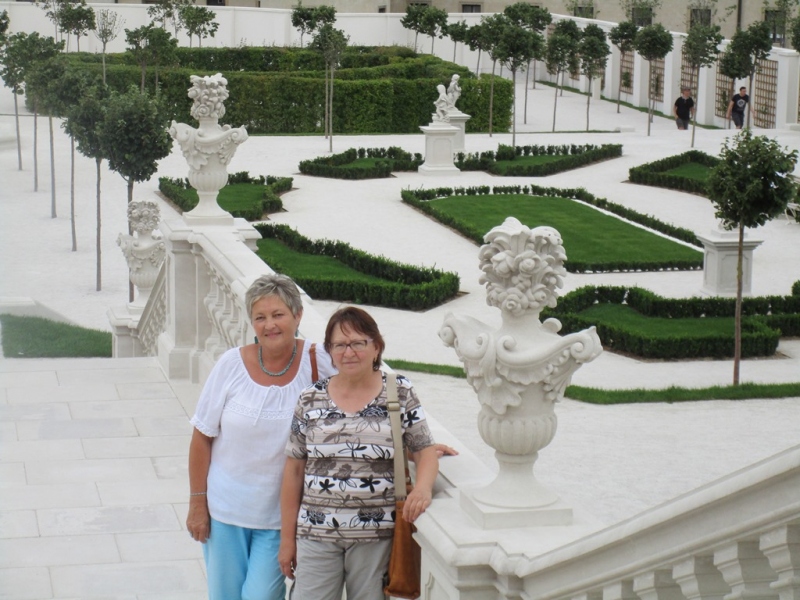 Slovensko naše krásne si.