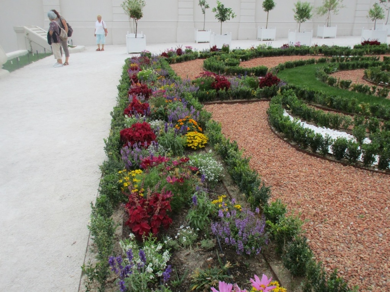 Slovensko naše krásne si.