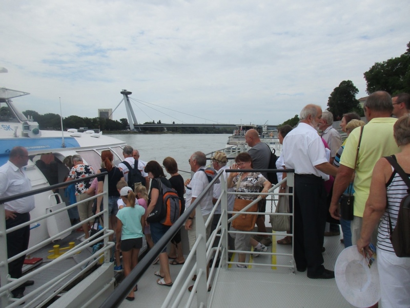 Slovensko naše krásne si.