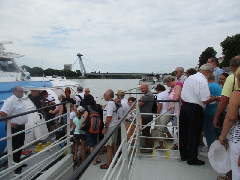 Slovensko naše krásne si.