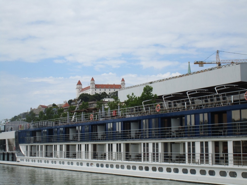 Slovensko naše krásne si.