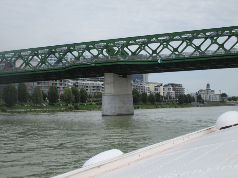 Slovensko naše krásne si.