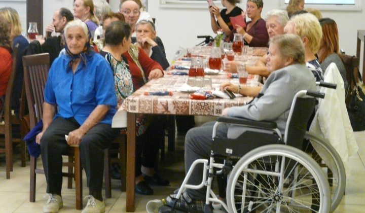 6. fotografia fotogalérie Mesiac úcty k starším 