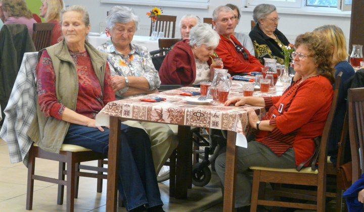 7. fotografia fotogalérie Mesiac úcty k starším 