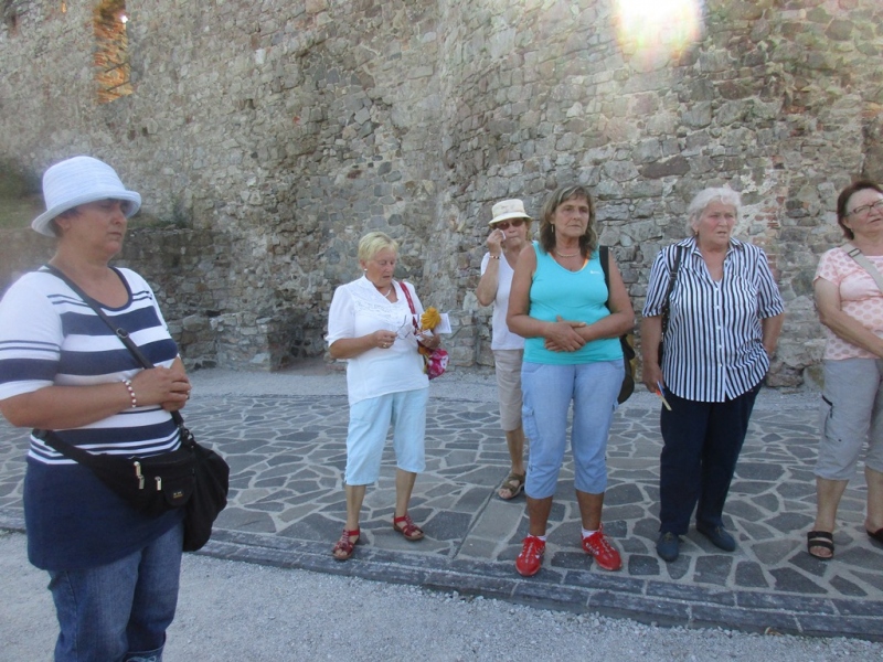 Slovensko naše krásne si.