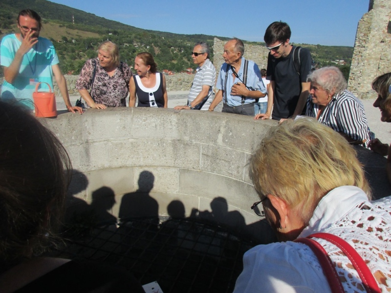 Slovensko naše krásne si.