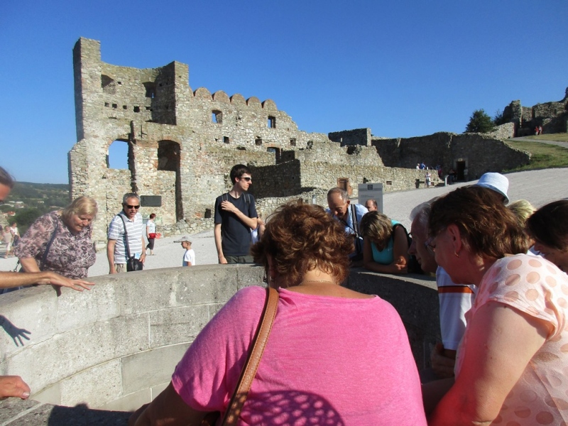 Slovensko naše krásne si.