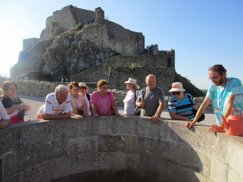 Slovensko naše krásne si.