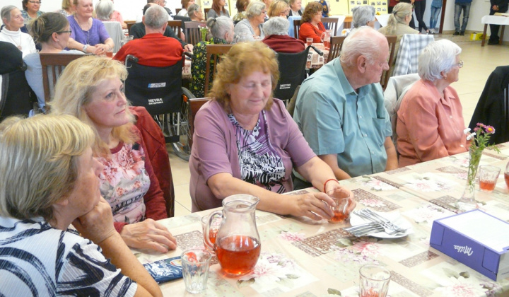 21. fotografia fotogalérie Mesiac úcty k starším 