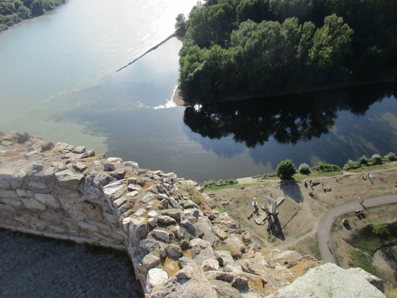 Slovensko naše krásne si.
