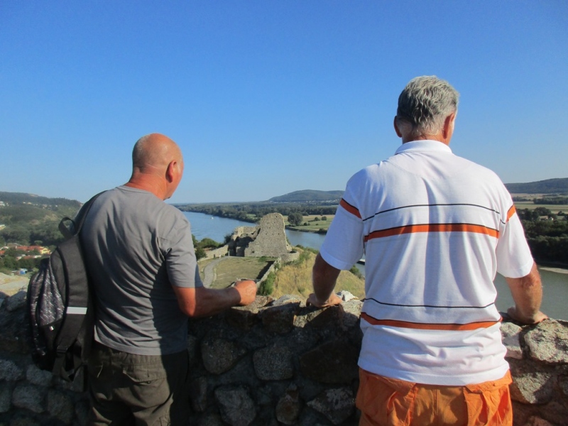 Slovensko naše krásne si.