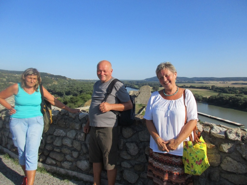 Slovensko naše krásne si.