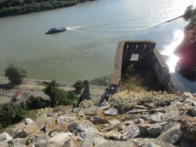 Slovensko naše krásne si.