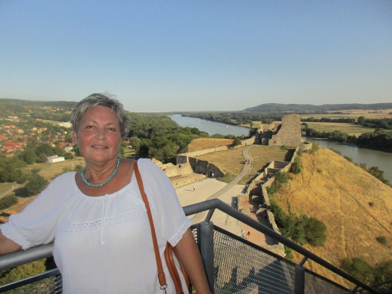 Slovensko naše krásne si.