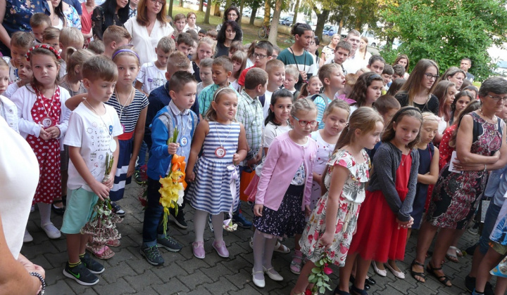 5. fotografia fotogalérie ZŠ Kalinovo - slávnostné otvorenie šk.r. 2019/2020