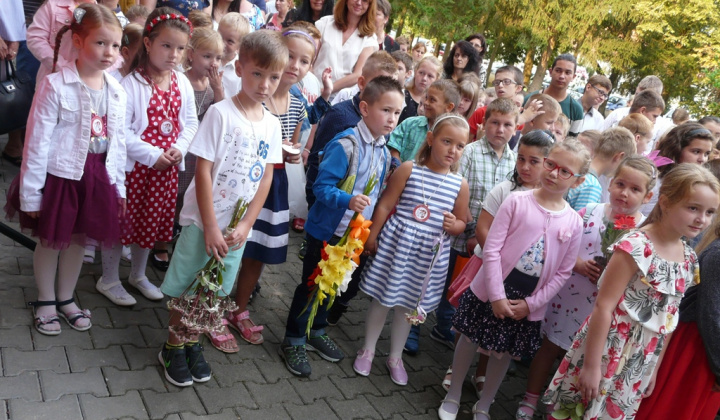 11. fotografia fotogalérie ZŠ Kalinovo - slávnostné otvorenie šk.r. 2019/2020