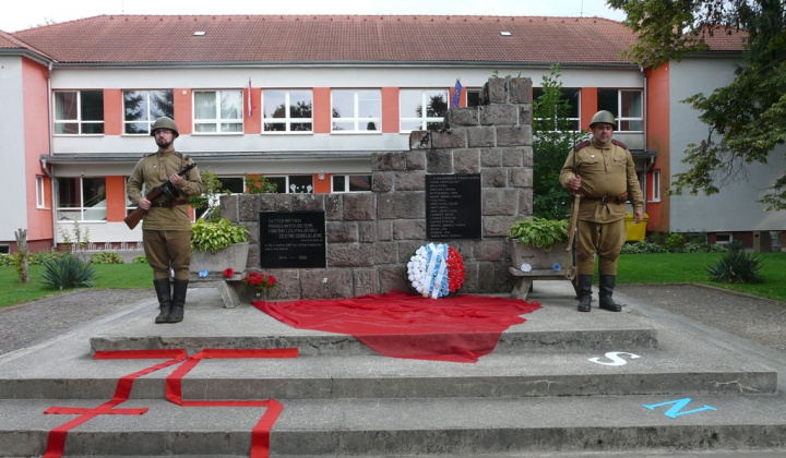 8. fotografia fotogalérie SNP - 75. výročie