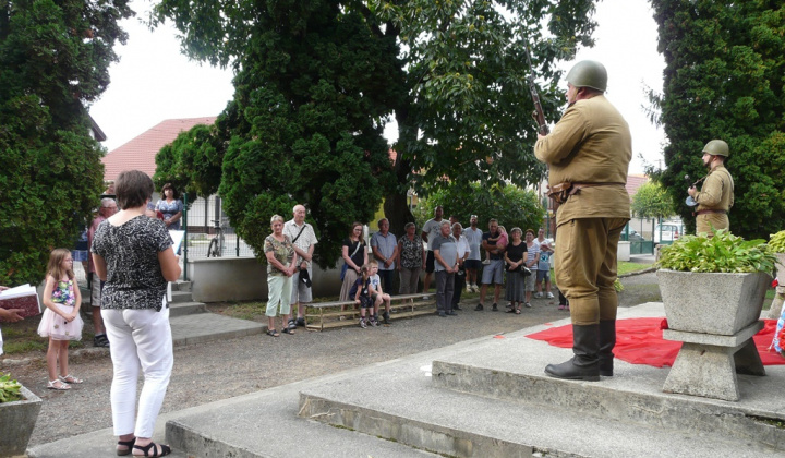 14. fotografia fotogalérie SNP - 75. výročie