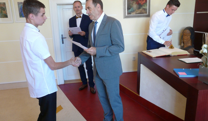 13. fotografia fotogalérie Rozlúčka ZŠ Kalinovo