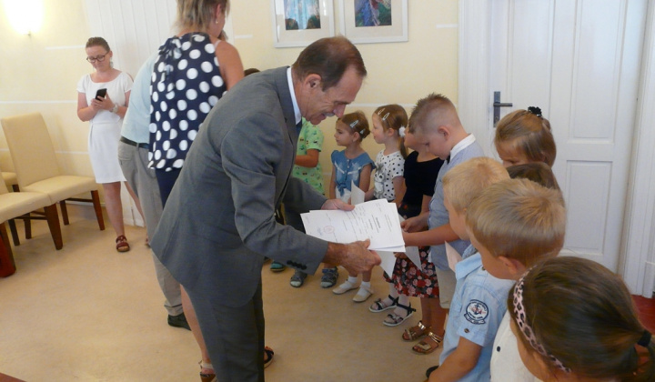 21. fotografia fotogalérie Rozlúčka MŠ Kalinovo