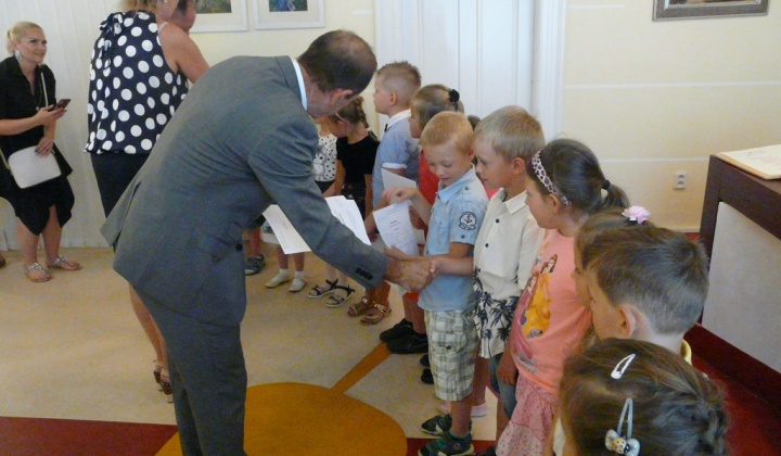 22. fotografia fotogalérie Rozlúčka MŠ Kalinovo