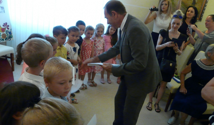 23. fotografia fotogalérie Rozlúčka MŠ Kalinovo