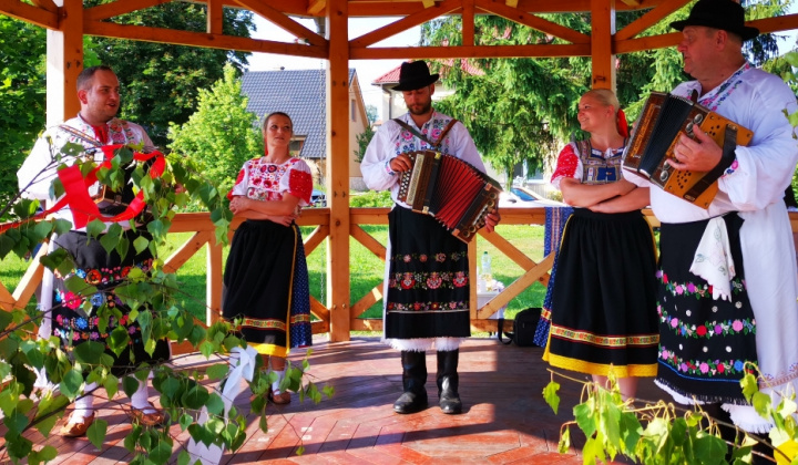 6. fotografia fotogalérie Turičné posedenie pri heligónke