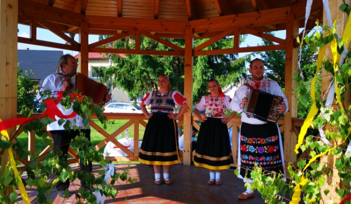 15. fotografia fotogalérie Turičné posedenie pri heligónke