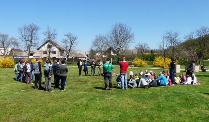 20. fotografia fotogalérie 100. výročie vzniku ochrany prírody - výsadba stromu