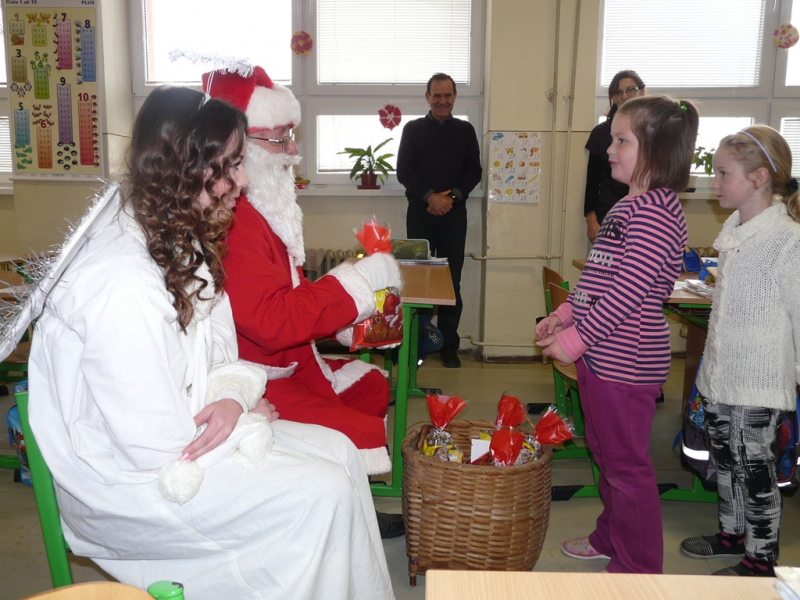 Mikuláš v ZŠ Kalinovo - 6. december 2016.