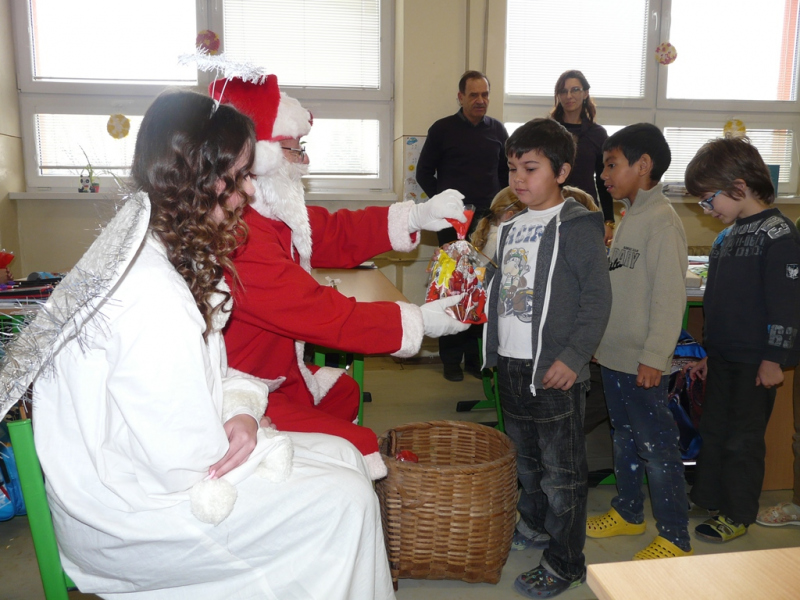 Mikuláš v ZŠ Kalinovo - 6. december 2016.